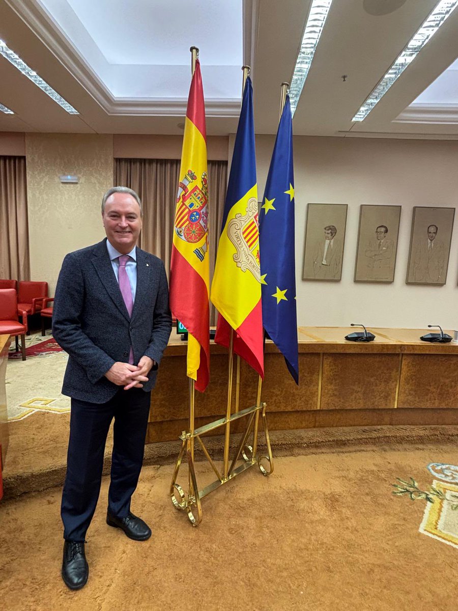 Alberto Fabra tweet media