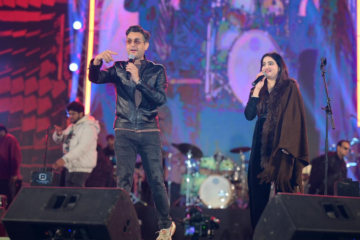 il_jant's tweet image. Uraan Pakistan Fest lit up the capital with incredible performances. Huge appreciation for all the singers and artists who brought energy, passion, and unforgettable moments to the stage. #ThankyouIslamabad
