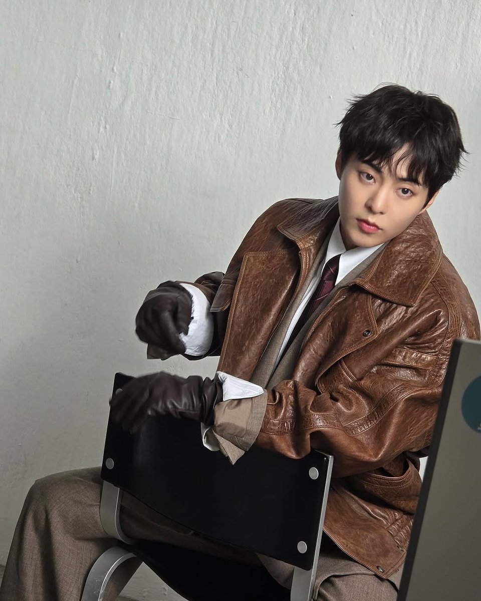 knockknock0408's tweet image. XIUMIN ins

🪽 #LOFFICIELX