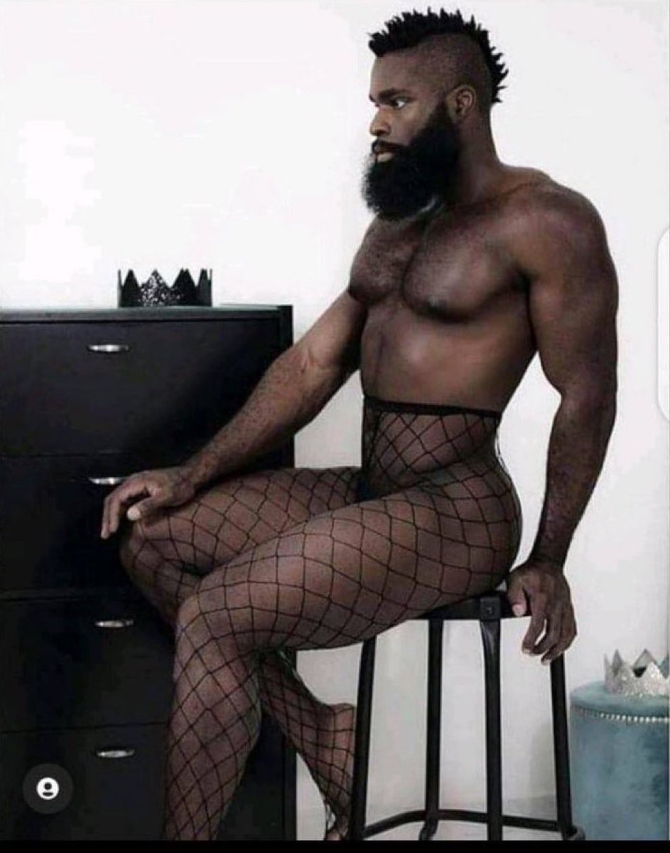 abazwhyllzz's tweet image. Happy birthday to my boss,sponsor and helper. God bless you @oku_yungx ❤️🎊