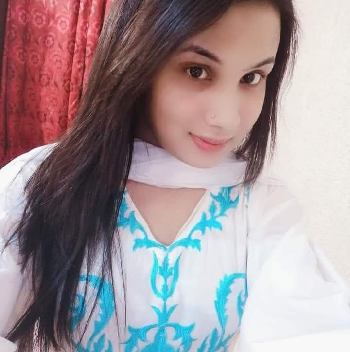 heera830's tweet photo. Heera shemale in Lahore https://t.co/PPUV9XMON8