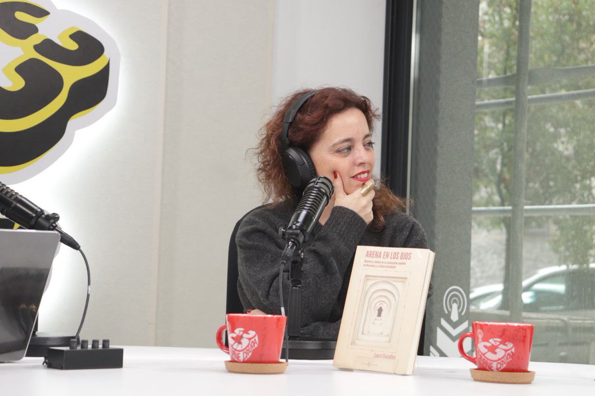 carnecrudaradio's tweet image. &quot;Por nuestra inacción, las personas saharauis son las personas refugiadas más antiguas de mundo y no quiero vivir en un país que es cómplice de eso. Hay olvidos y silencios porque es incómodo, porque hay personas responsables que siguen vivas y siguen beneficiándose de aquello&quot;…