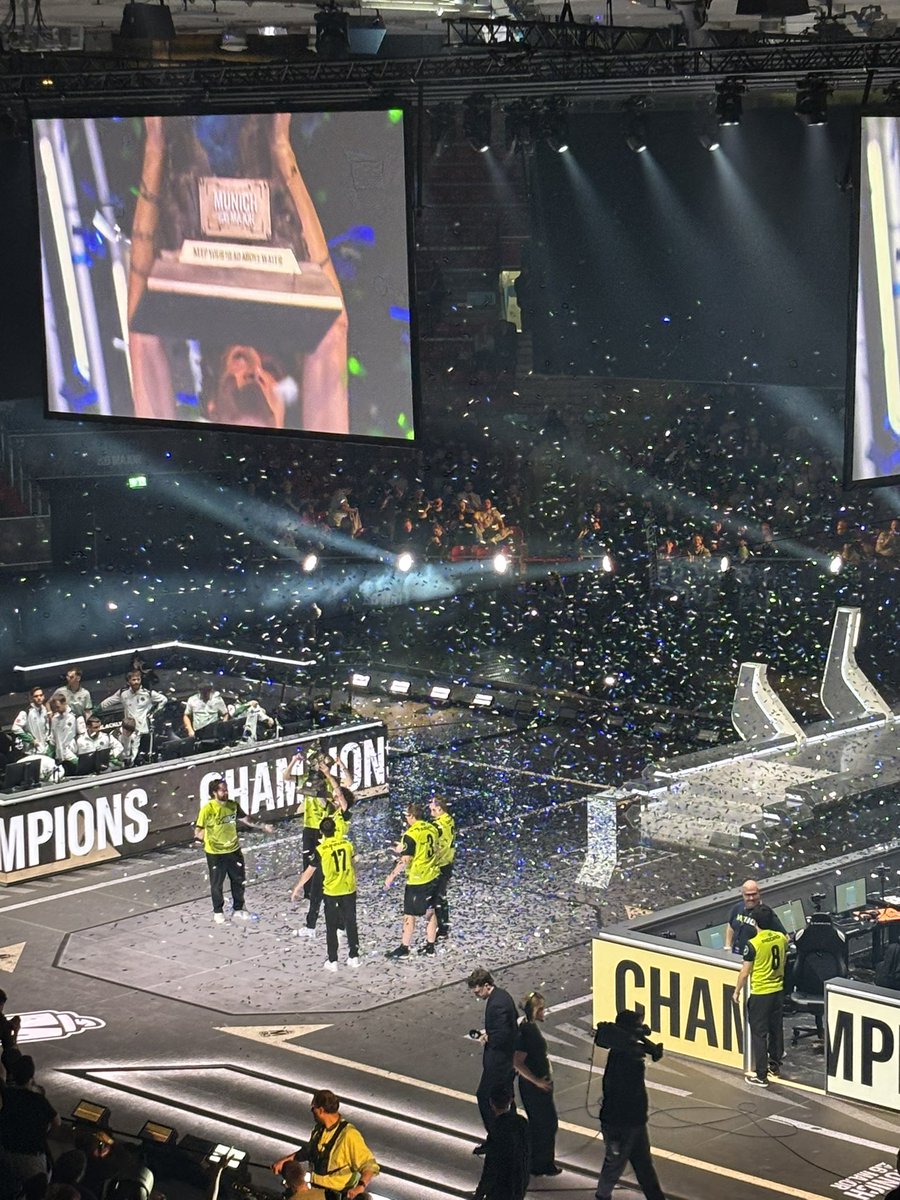 alicebridge14's tweet image. munich major was amazing 🥹 see you all in paris 🇫🇷