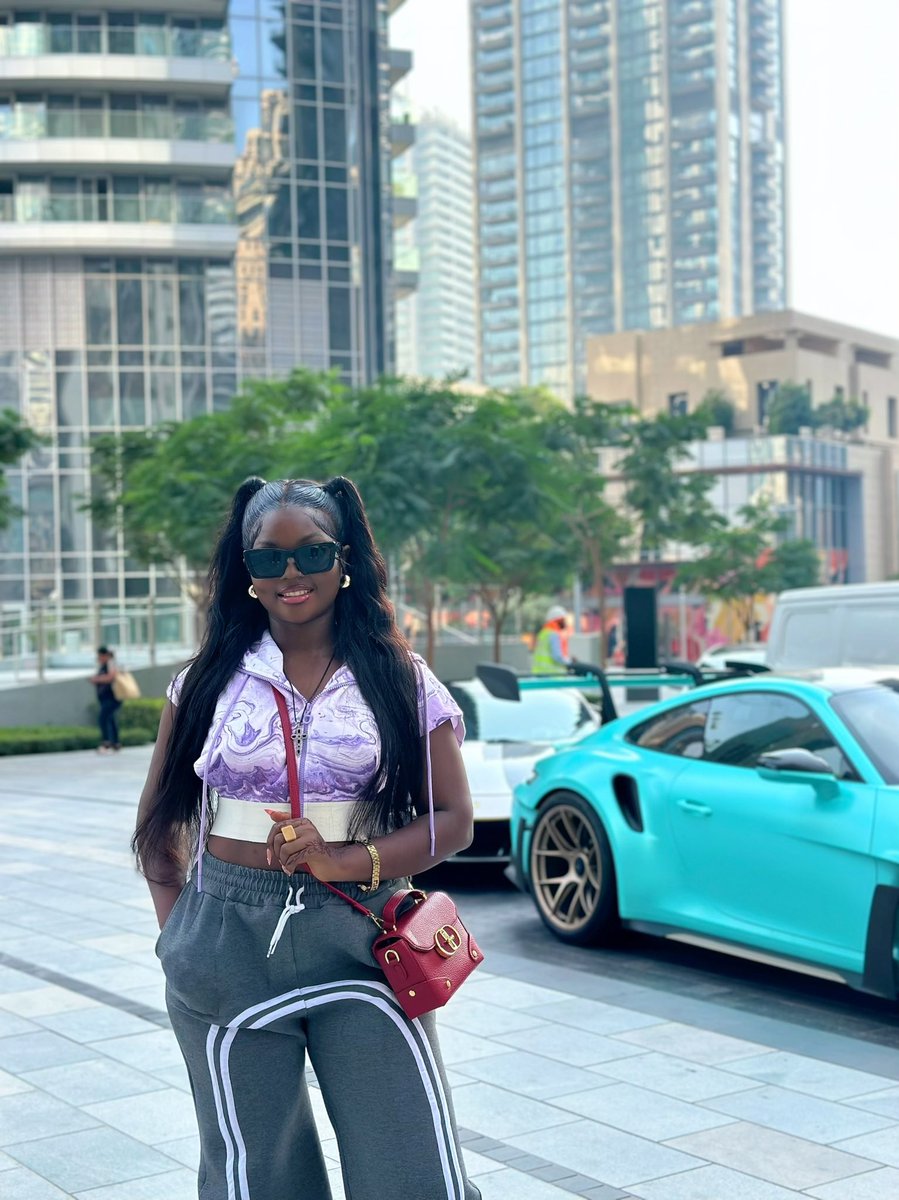 MarnickOfficial's tweet photo. Moving with grace, glowing with peace🧘🏽♀️
Just a girl enjoying her blessings in Dubai🥰💜
#Marnick #BlessingsCalling https://t.co/dAtQ8OswBh