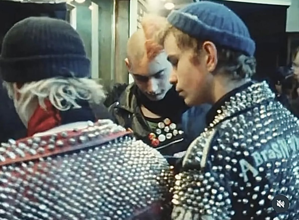 billynews3's tweet image. PUNK´S NOT DEAD
#punk #punkrock #punksnotdead #punkrocker
#punks #punkstyle #punkrockers
#oldschoolpunk #staypunk #punklife
#punkforever #punkmusic #punkbands
#punknotdead #punkisnotdead #streetpunk
#punker #upthepunx #UpThePunk