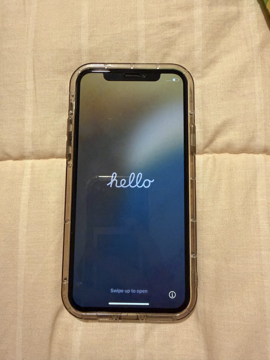 ElisShezlin's tweet photo. Iphone 11pro 256gb Rose Gold

Asking Price : RM1100 (negotiable)

DM for details https://t.co/B2jVJKWydf