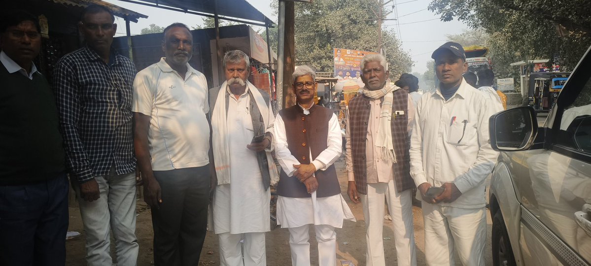 dewanandpatel4's tweet image. जिला पंचायत सदस्य श्री छोटेलाल पटेल ऑडिटर शालिक राम पटेल श्री शरद कुमार पटेल प्रदेश महासचिव ,राजकुमार पटेल डॉ केशव पटेल डॉ सभाजीत पटेल डॉ साहब लाल पटेल अध्यापक अशोक पटेल लाल बहादुर पटेल कृषि विभाग डॉ चंद्रेश पटेल एवं मित्र गण उपस्थित रहे