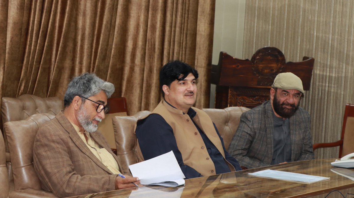 DC Swat Saleem Jan Marwat, chaired a review meeting on Day-1 of the Measles-Rubella &amp; Polio Vaccination Campaign.
Day-1 coverage, field performance, challenges, and reported refusals were reviewed, with instructions for strengthened monitoring and improved coordination.
