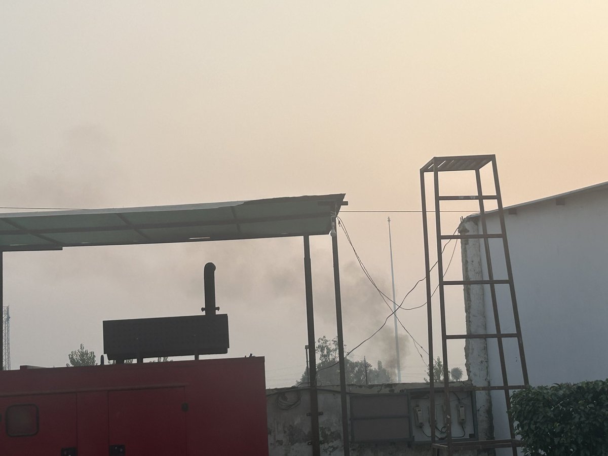 skjsaurabh's tweet image. I am visiting Dehradun for a college event. On way saw gloomy weather (smog filled) that we used to have till 2023 in Delhi NCR. There are instances of paralli burning visible from highway too

More than Delhi NCR I feel whole of UP needs GRAP 3 and GRAP 4. Pollution is a big…