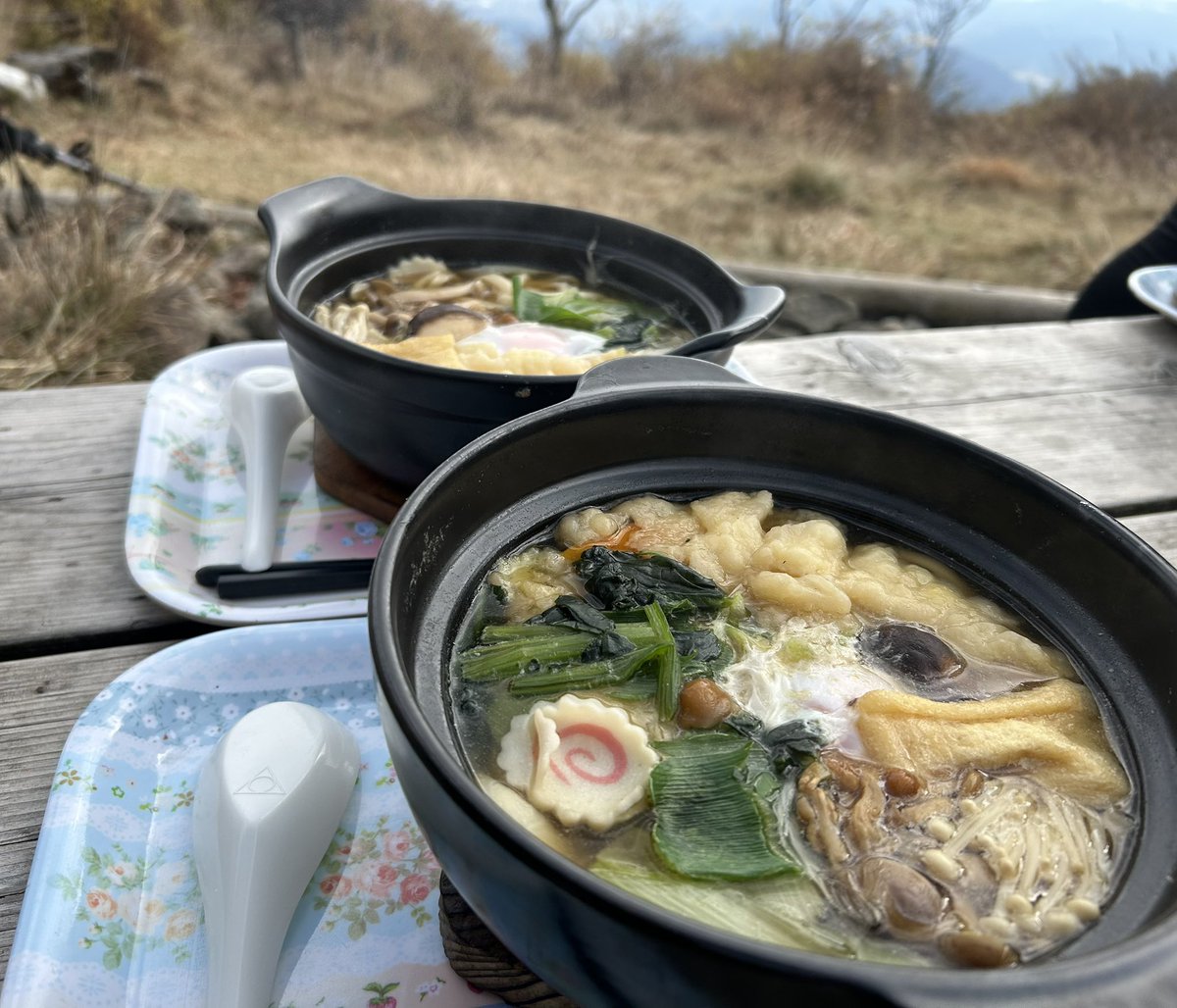 celsuper2's tweet image. 昨日は鍋焼きうどんを食べる為、8年ぶりに鍋割山に登りました。