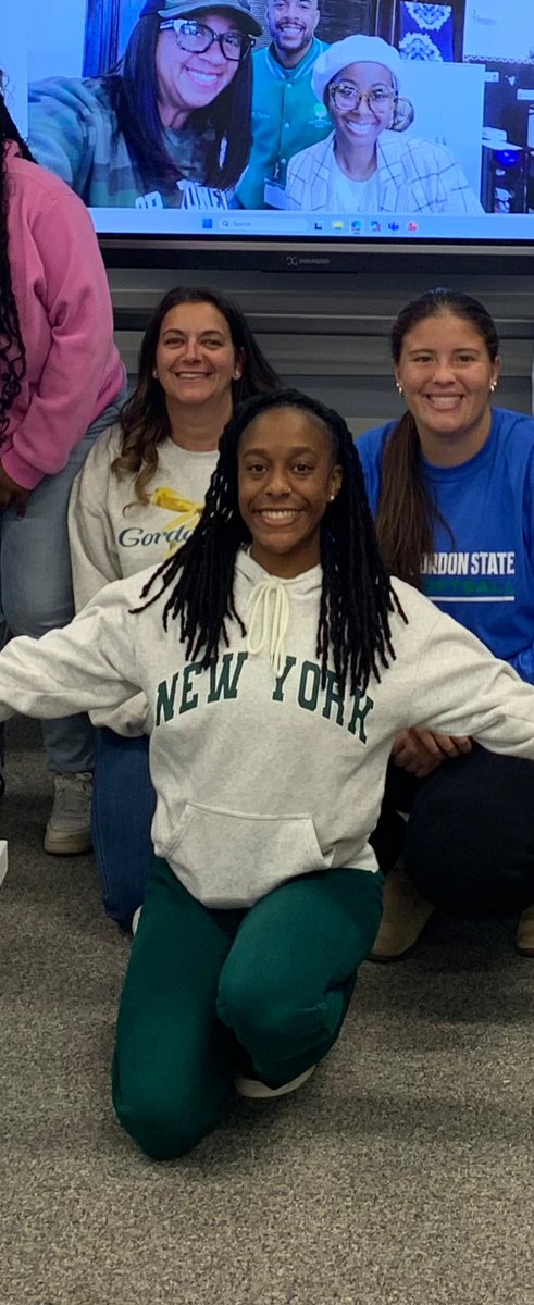 PrincipalDrH's tweet image. #MondayMotivation 🙌🏽
This #futureeducator is truly on her way to greatness! She is completing her practicum in the very same school—and even the same classroom—where she was once a pre-K student.

Talk about a full-circle moment! 🌟
@EdWeekOpinion #EducationWeek #Professorlife