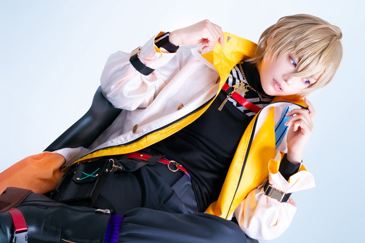 アユム tweet media