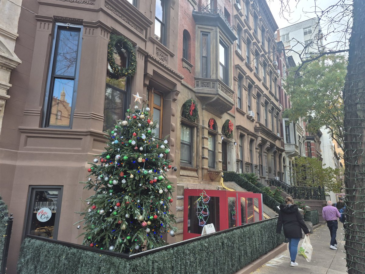 idit_lev's tweet image. ניו יורק,
נעמת לי מאוד.
החברים והחברות
התפילות
המוזיאון, הרחובות וגם הקניות.
להתראות במרץ