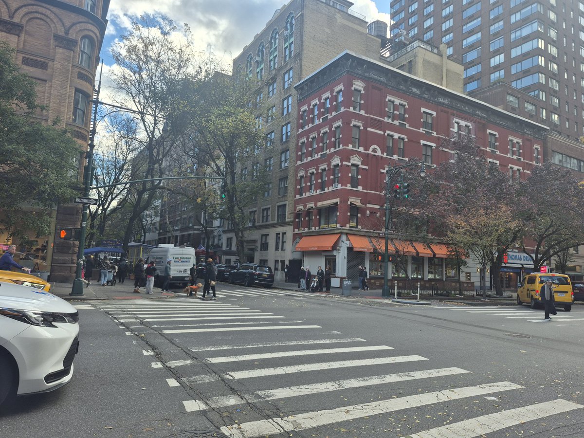 idit_lev's tweet image. ניו יורק,
נעמת לי מאוד.
החברים והחברות
התפילות
המוזיאון, הרחובות וגם הקניות.
להתראות במרץ