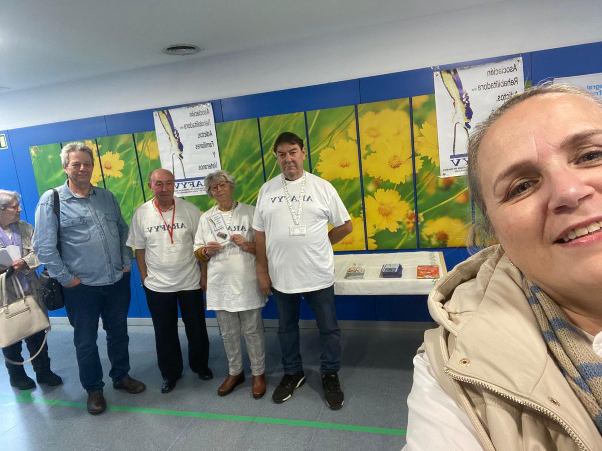 ArafyvRedes's tweet photo. Un año mas con motivo del día mundial sin alcohol, A.R.A.F.Y.V. Ha instalado dos mesas informativas. 
Así mismo hemos realizado una conferencia impartida por D. Alberto Hormeño.  
Nuestro agradecimiento por su a Dña. Isabel Ruiz Maldonado,  y a Dña. Diana Díaz del Pozo https://t.co/MWILShVlna