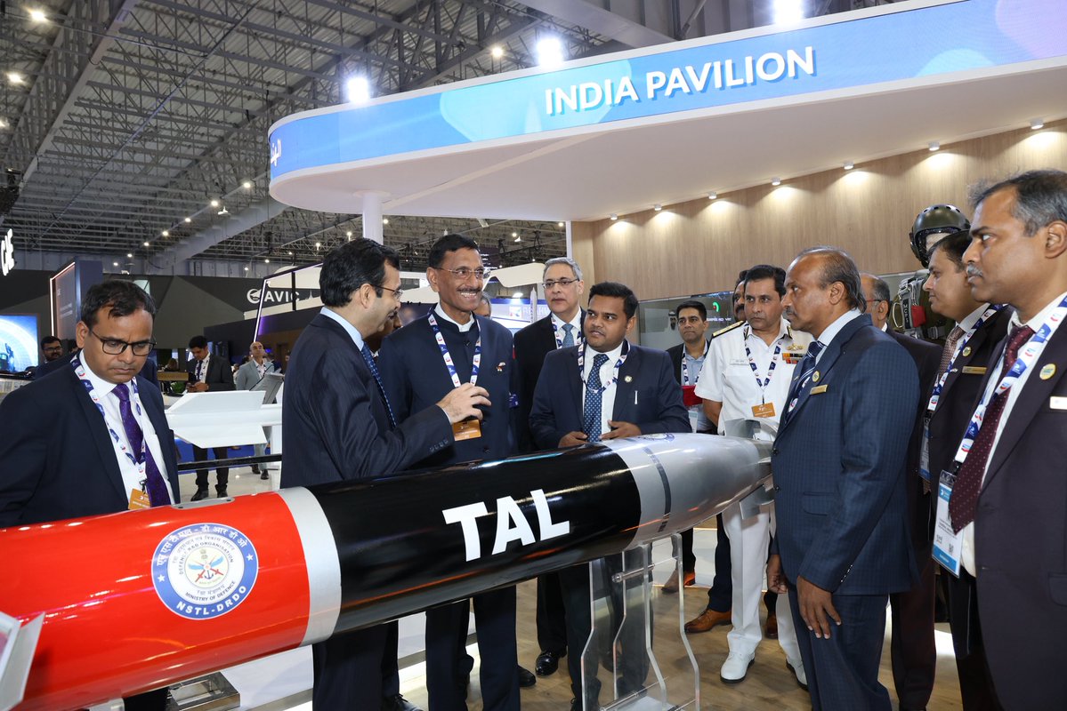 DRDO_India's tweet image. Hon’ble RRM Shri Sanjay Seth inaugurated the India Pavilion at Dubai Airshow-2025. During his visit to DRDO stall he was briefed about the products and technologies being showcased. DRDO is displaying nine indigenously developed world class systems and technologies- AEW&amp;amp;CS, MRMR…