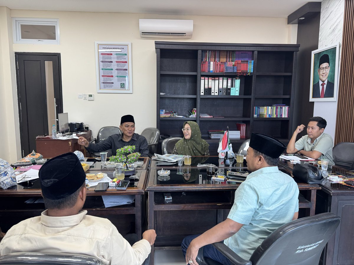 em_muhri tweet media