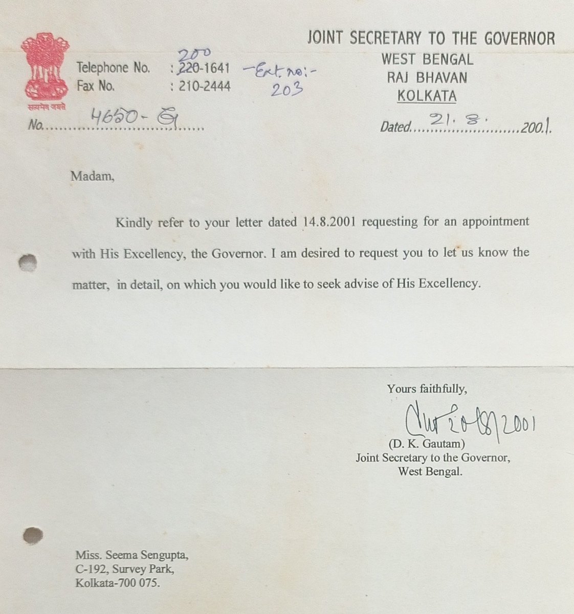 SeemaSengupta5's tweet image. Raj Bhavan Kolkata thrown open to public, Bomb Squad called. Is the Governor playing to the gallery? It&apos;s the Home Ministry&apos;s liaison office where secret parleys are held. I had to wait for years to get access to Raj Bhavan Library for a private research with Gopal Gandhi&apos;s nod.