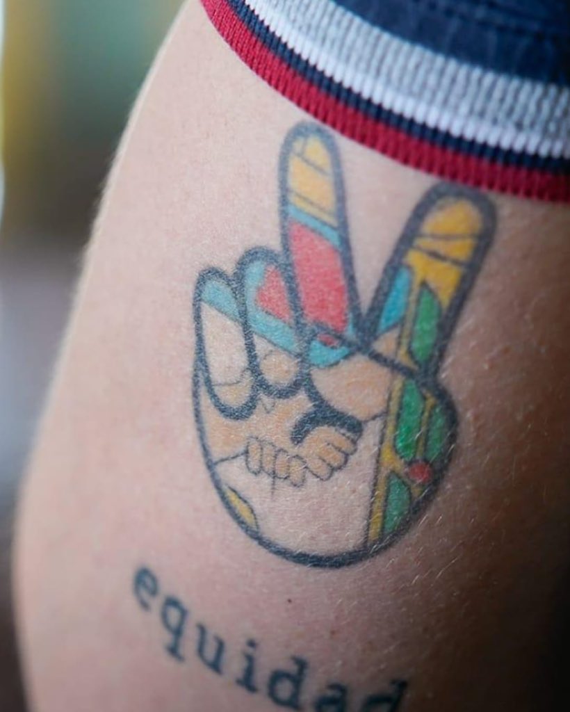 Para nosotros, militar no es solo una palabra. Es una forma de vivir, de acompañar a la gente y de sostener un proyecto que nació para defender a quienes más lo necesitan.
La militancia es lealtad, es convicción y es ese compromiso profundo que se demuestra todos los días, en el