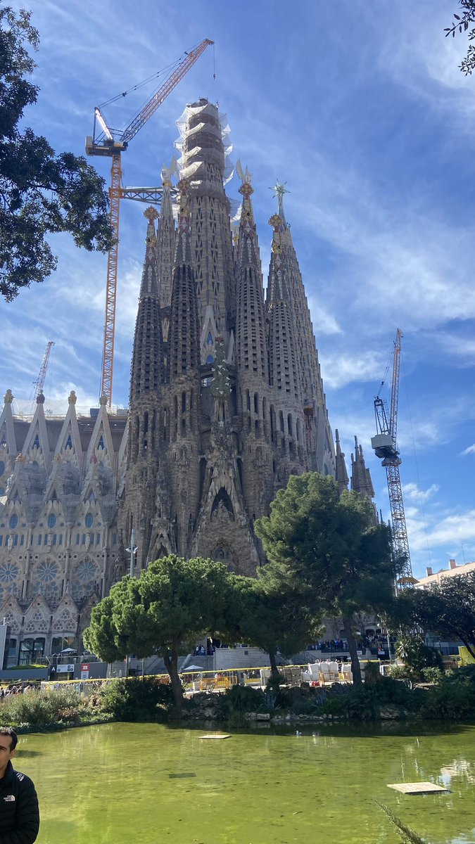 kalashnik1tty's tweet image. pa un dia que vengo y estan en obras