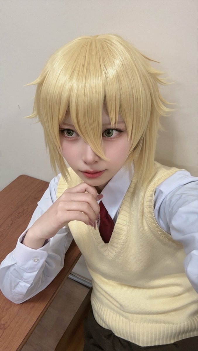 garuudasi's tweet photo. 🌙cos反転、ネイル https://t.co/hA82f5iBoQ
