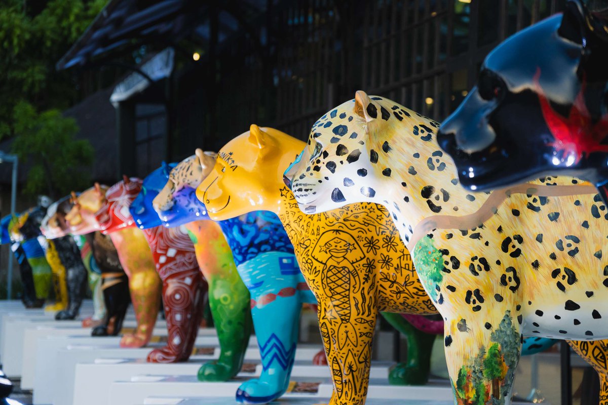 UNDPplanet's tweet image. 🐆 #JaguarParade comes to #COP30! 

Among them, @UNDP&apos;s sculpture, painted by Pará-born artist Murilo Savage

Conserving biodiversity is central to climate solutions — and art can open hearts, inspire action, and connect communities to this message.

#ForPeopleForPlanet