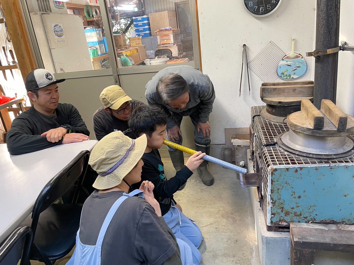 良い写真いっぱいあったので、貼っとこ！
今日の様子！
野菜の収穫だけでなく、かまどでお米炊いたりもしたよ！
ごんたさんも番組に出演してますので、見れる方はぜひ見てねー😆