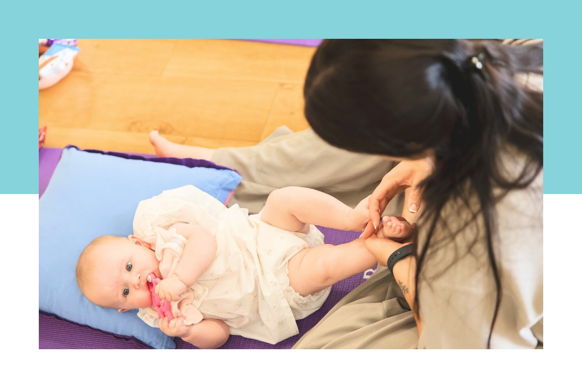 Baby massage magic from Basking Babies #babymassage #babyclass #tinytoes