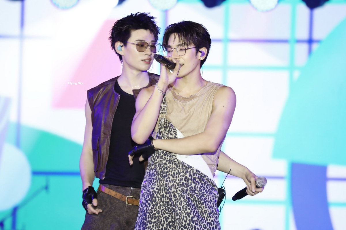 flyingsky1997's tweet image. 🫣🫣🫣

#BangSaenFest2025xATLAS
#ATLAS_TH
 #JetATLAS  #JuniorATLAS