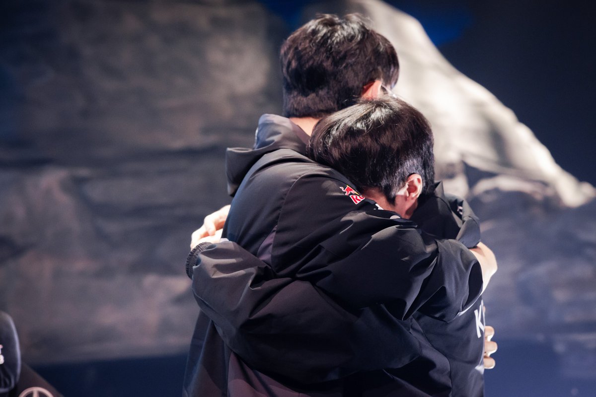 gukehoon's tweet photo. wdym the best botduo in history… separated…….. https://t.co/Rx7tzYKh3K