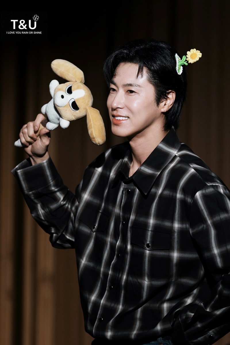 ゆん レーシングうさちゃんロングスリーブカットソー｜ウサギがいる｜CUNE