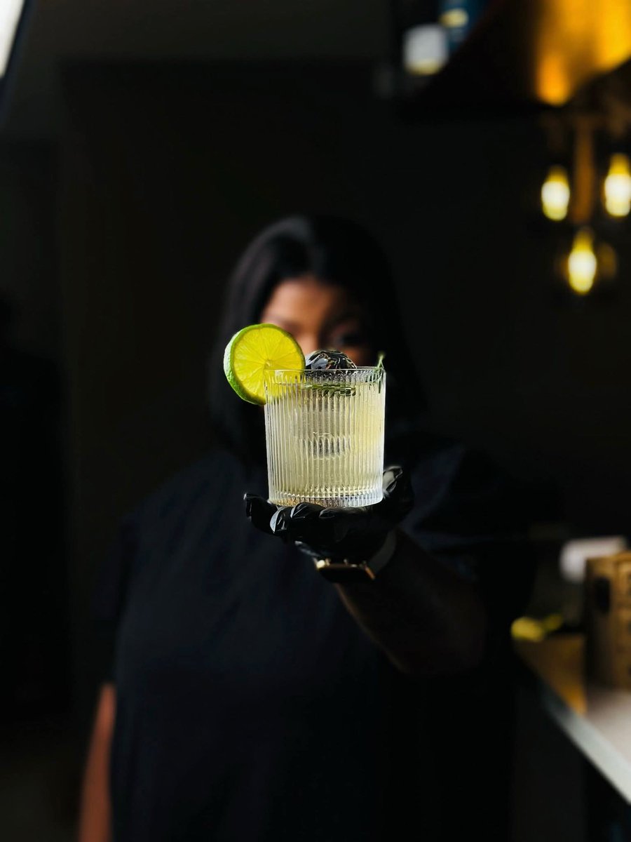RobustHun's tweet image. Avoid the chaos of wondering if your guests have a beverage in hand and let me handle your bar management needs.

I offer cocktail tasting and sampling so we agree on a curated menu that your guests can have a variety to choose from.

Call or whatsapp 74 774 683 and let me be…
