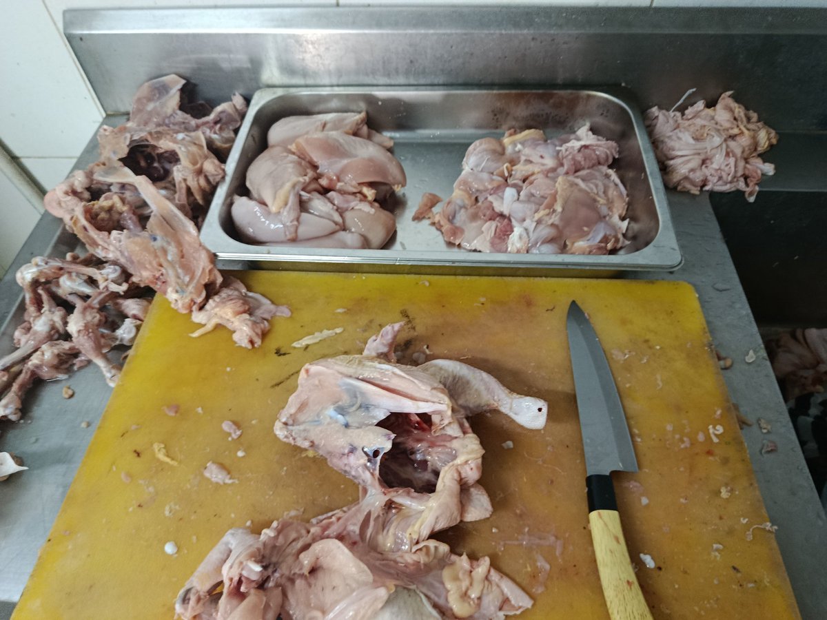 b6dmenn's tweet image. This:                                             to this:
Making food, making the money, making the future. Go make chef proud🍴
#stepbystep #ekstrimkuliner