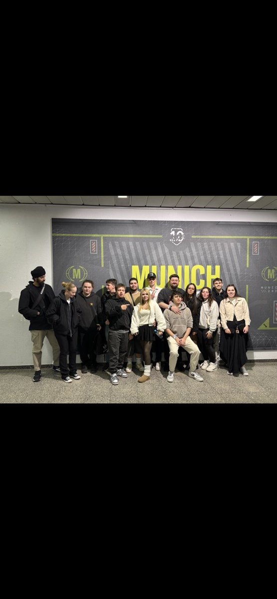 jevxsia_'s tweet image. this went by so fast 😩. everyone at these events are such amazing people and i can’t wait to see everyone again at paris. safe travels home everyone &amp;lt;3