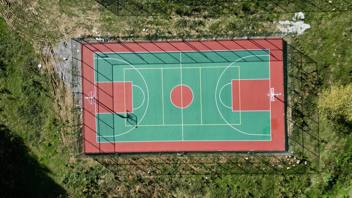 Sakaryabld's tweet photo. Sizce nasıl gözüküyor? 😎

Burası Söğütlü, Soğucak!

10 futbol, 10 basketbol ve voleybol saha projelerimizden biri olan çalışmada geri sayım başladı! ⏳🏀⚽🏐

#BuŞehirHepimizin https://t.co/UbS7vAUGR5