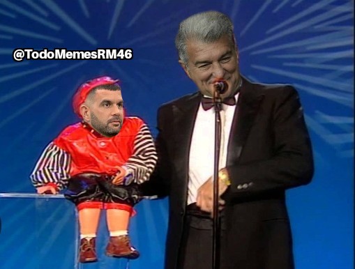 El MUÑECO de LAPORTA 😂