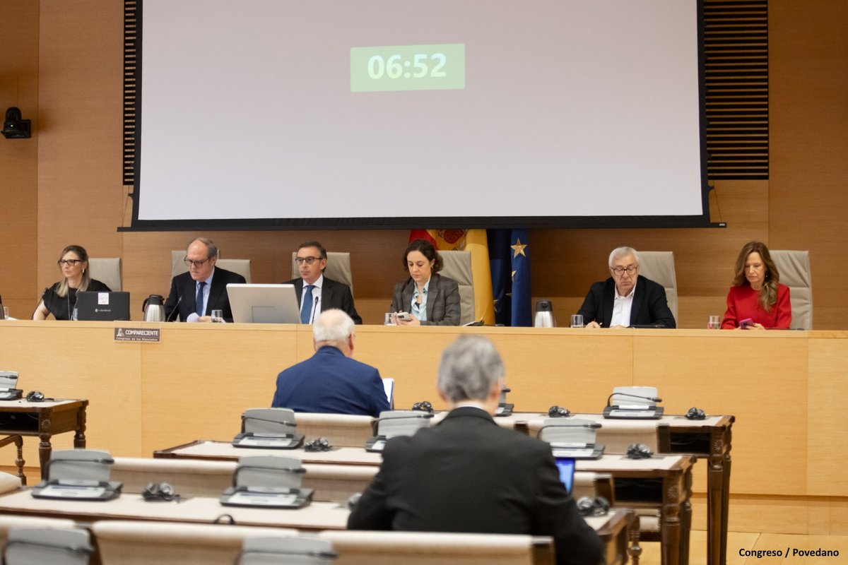 Ángel Gabilondo comparece hoy en <a href="/Congreso_Es/">Congreso</a>, a las 16:00h, ante la Comisión Mixta de Relaciones con <a href="/DefensorPuebloE/">Defensor del Pueblo</a>

👉Síguelo en directo aquí: 
youtube.com/live/eMxlxNqNr…