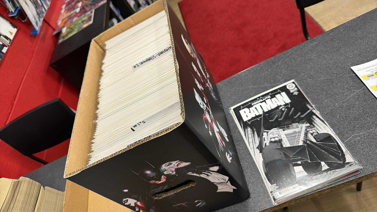 When you’re sorting out your own personal collection of Absolute Batman and realise you’ve already filled one comic box…

Oh well, time to start Box 2! 

#comics #coffee #Belfast #AbsoluteBatman