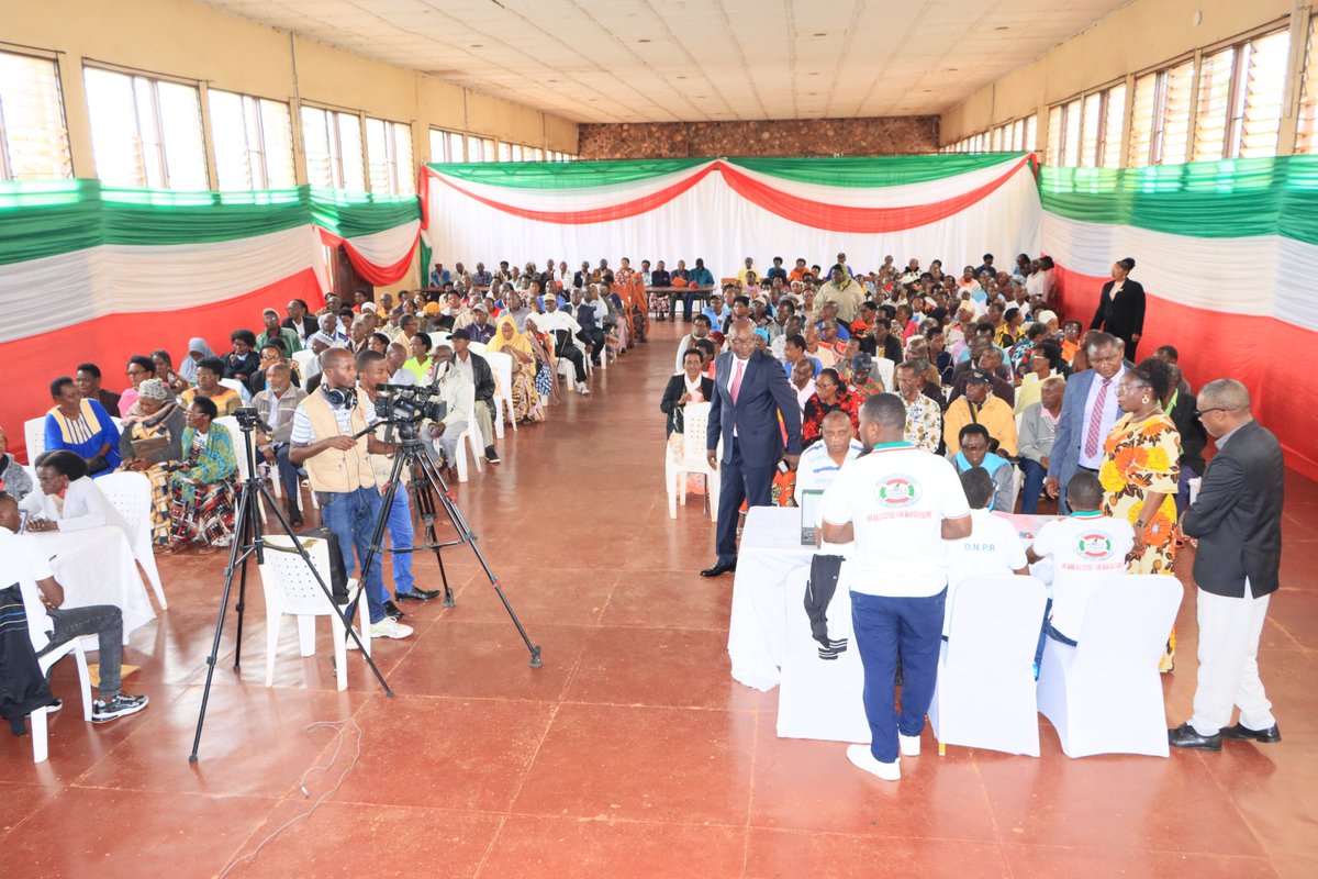 Onpr2018's tweet image. #OnprInnovation Le DG de l'#ONPR, @anastase_jean, a fait savoir que ce recensement des bénéficiaires permet d'avoir des chiffres à jour des personnes à sa charge, et quil s'effectue du 17 au 28/11  à l'intérieur du pays et du 9 au 26/12/2025 dans l'ancienne Mairie de #Bujumbura.