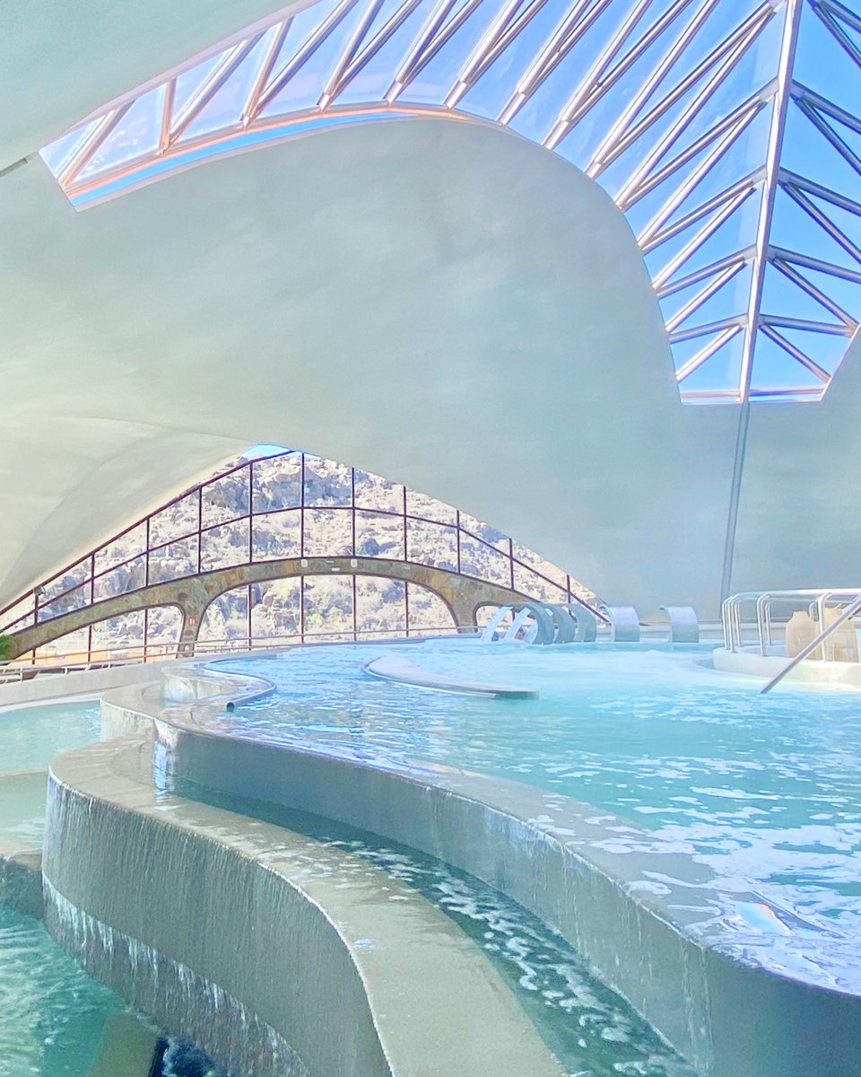 💧 Sumergirse en el Centro Thalasso de San Agustín es entregarse al bienestar por completo.