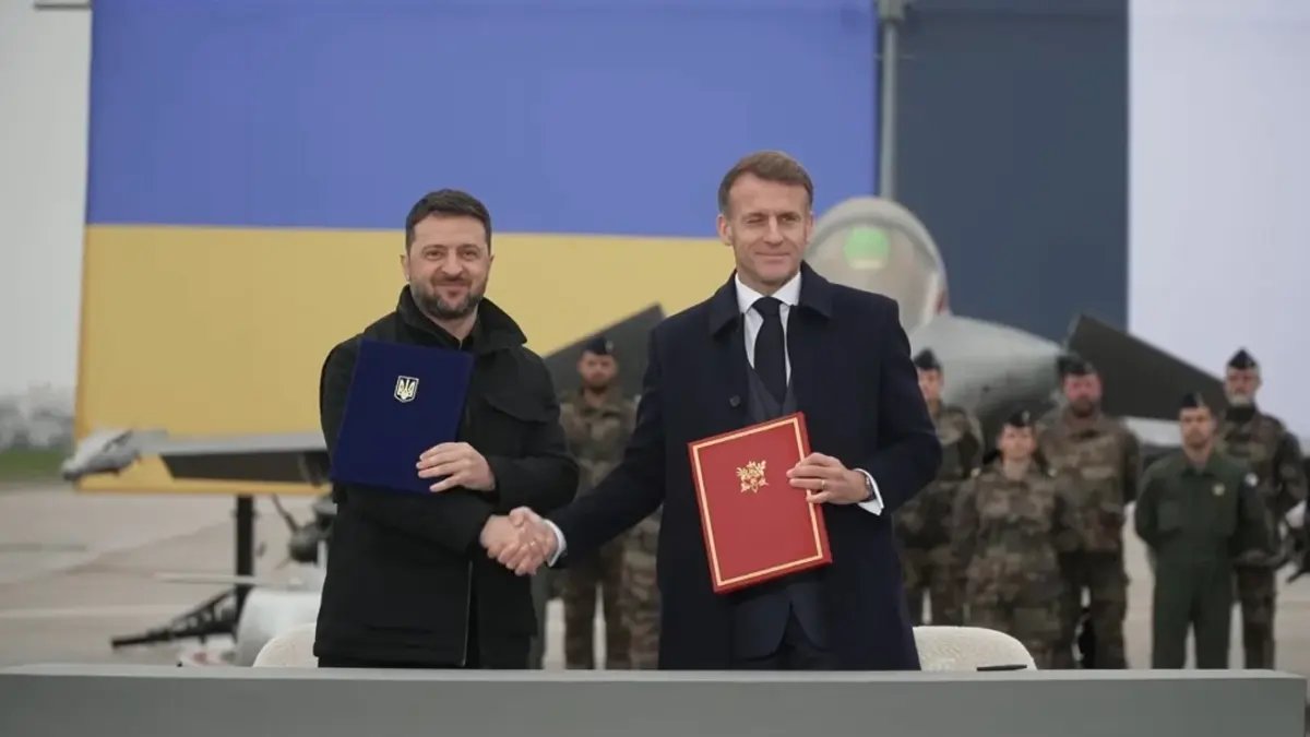 Зеленський і Макрон підписали декларацію про посилення оборони України. Закуплять 100 винищувачів inforesist.org/ua/zelenspkyj-…