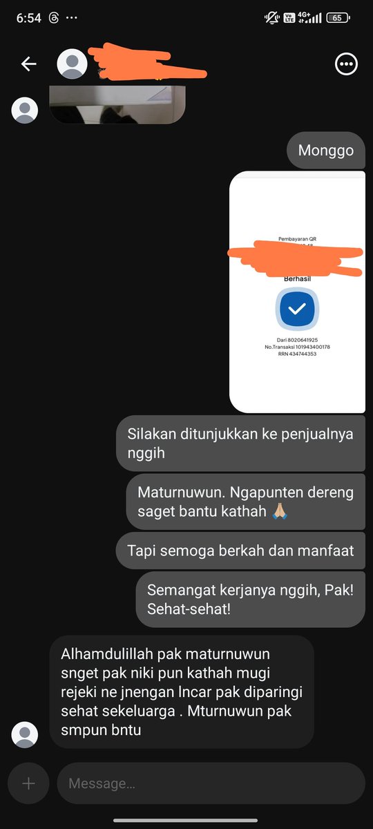 Setiap harinya hampir puluhan DM seperti ini saya terima. Entah berapa ratus juga yang masuk ke permintaan pesan.

Tentu tidak semua bisa saya baca, balas, dan bantu.
Jadi kalau memang kita bisa bertukar kabar dan saling sapa, berarti memang dijodohkan oleh Gusti Allah seperti