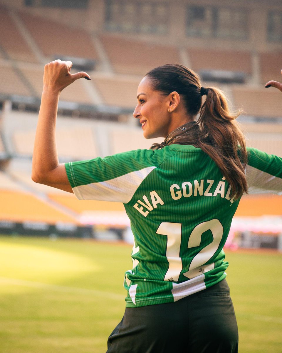 💚🥰🔝

Nuestra 𝙀𝙢𝙗𝙖𝙟𝙖𝙙𝙤𝙧𝙖