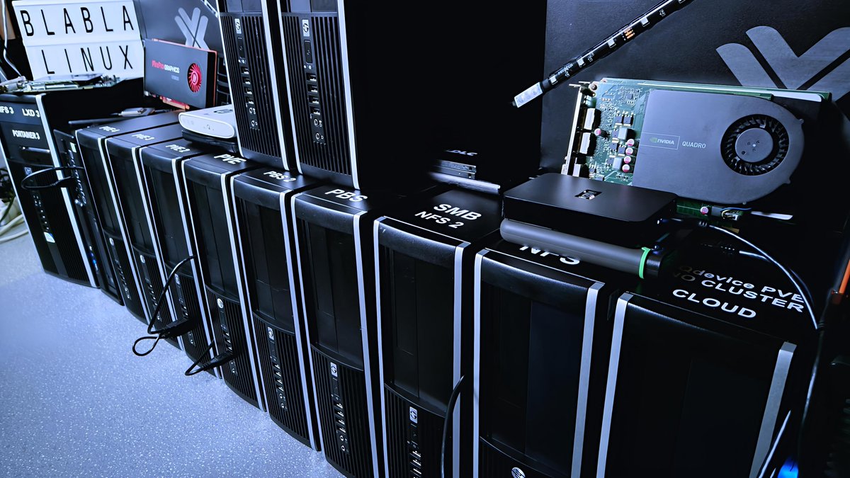 BlablaLinux's tweet image. 1/4
🏡 Bienvenue dans le &quot;Homelab&quot; où l&apos;impossible devient fiable ! 🐧

Mon cluster ProxmoxVE, c&apos;est l&apos;équivalent de la cour des miracles de l&apos;informatique. On parle de machines hétéroclites (Desktop, Laptop...) qui n&apos;étaient absolument pas destinées à faire de la...
