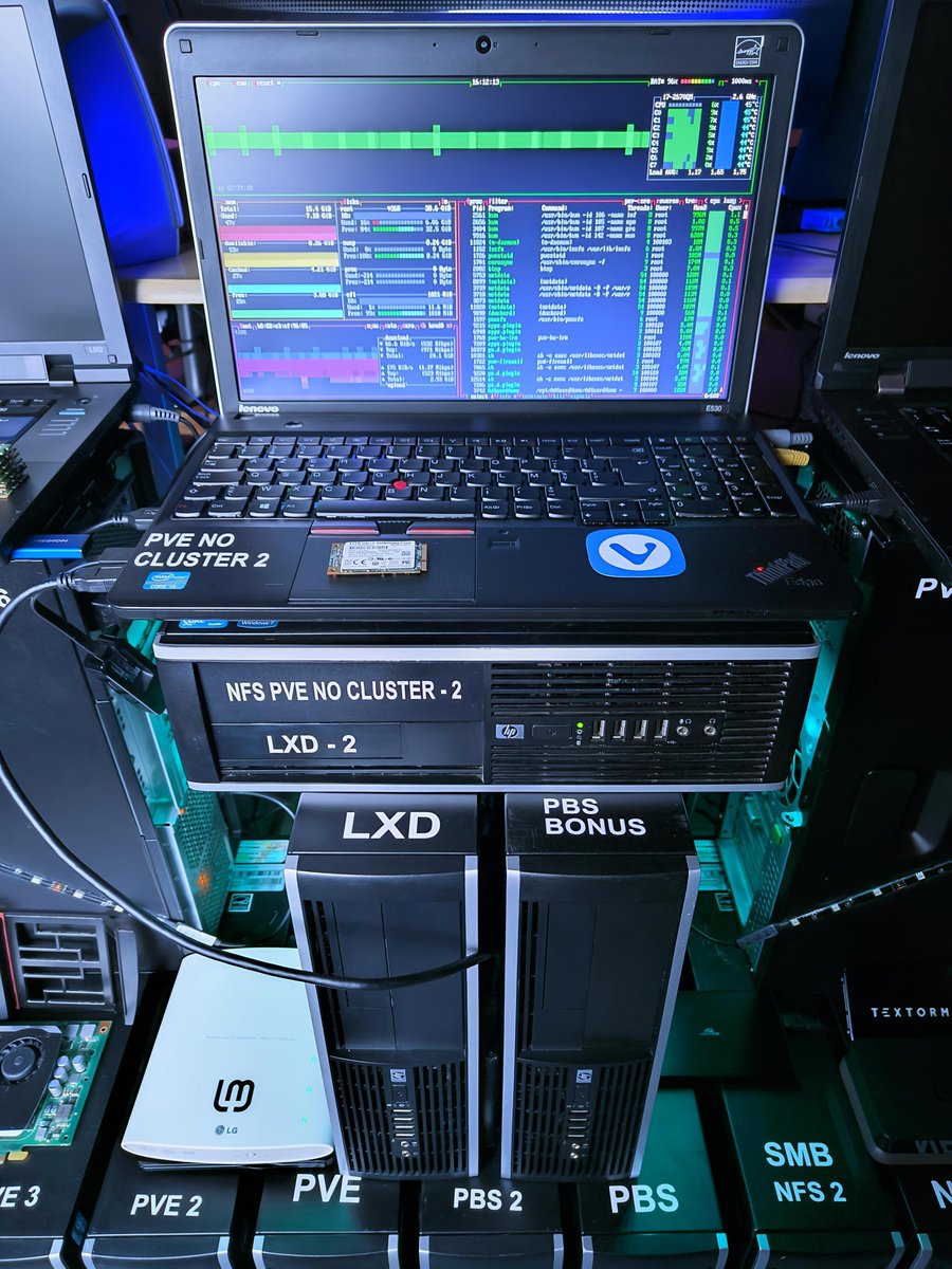 BlablaLinux's tweet image. 1/4
🏡 Bienvenue dans le &quot;Homelab&quot; où l&apos;impossible devient fiable ! 🐧

Mon cluster ProxmoxVE, c&apos;est l&apos;équivalent de la cour des miracles de l&apos;informatique. On parle de machines hétéroclites (Desktop, Laptop...) qui n&apos;étaient absolument pas destinées à faire de la...