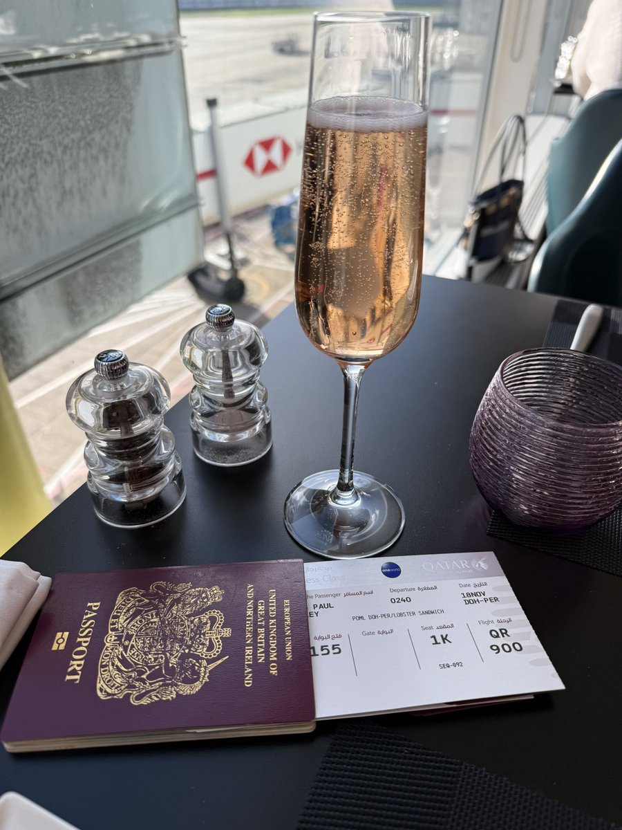 On my way to the #Ashes2025 Let’s bring that little urn home!! #Ashes #England #Cricket