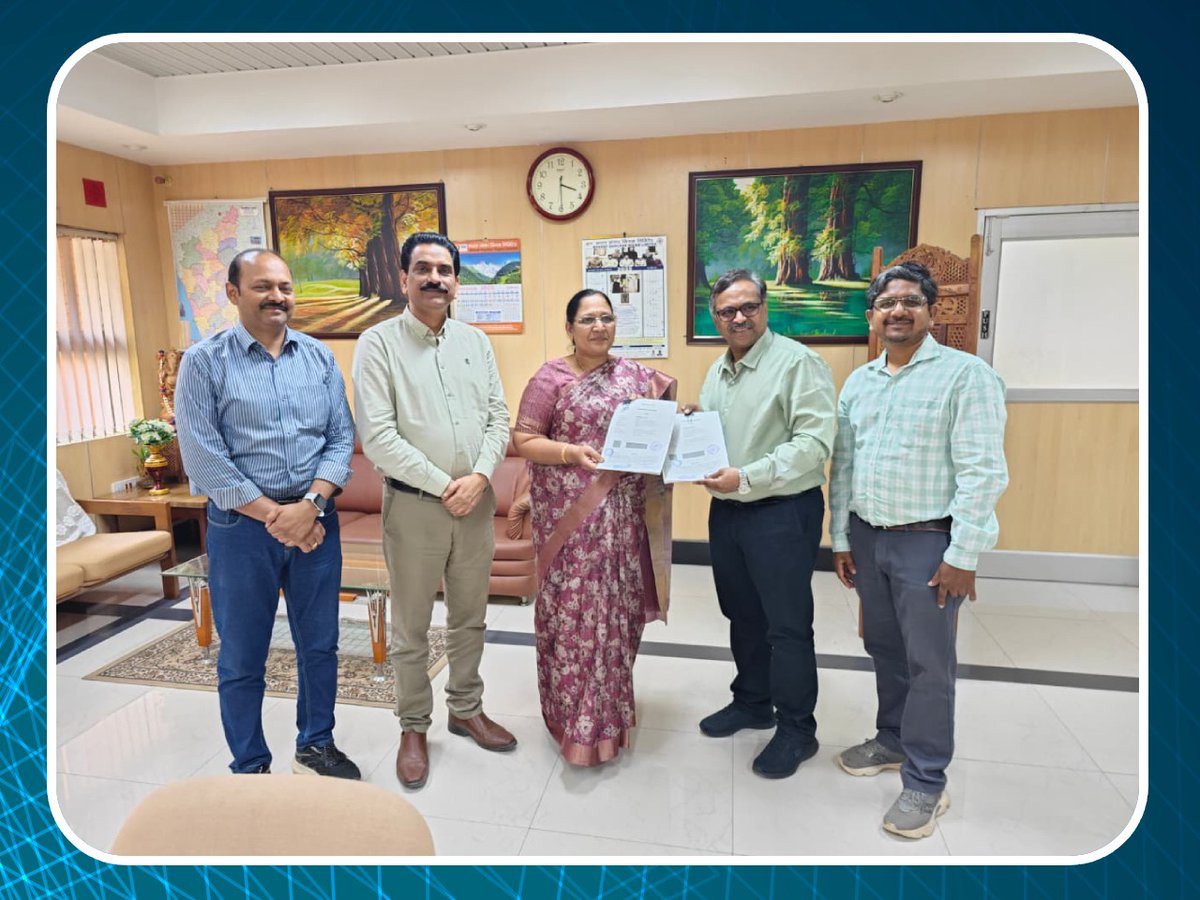 BSNLCorporate's tweet image. #BSNL partners with Blue Cloud Softech Solutions Ltd. to expand 5G FWA (ILL) services in Karnataka!
Empowering enterprises with high-speed, reliable, and scalable connectivity for a smarter tomorrow.

#5GFWA #Karnataka #ILL

@JM_Scindia @PemmasaniOnX @neerajmittalias @DoT_India