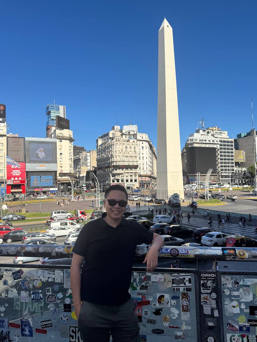 donaldchua's tweet image. 𝗕𝘂𝗲𝗻𝗼𝘀 𝗗𝗶𝗮𝘀, 𝗕𝘂𝗲𝗻𝗼𝘀 𝗔𝗶𝗿𝗲𝘀 🇦🇷

After an amazing week in sunny Miami, I'm now in the even sunnier capital of Argentina for @EFDevcon with @laszlo__szabo ,  @Bitondan , Carlos Arena, Martin Germain &amp;amp; part of our engineering team!

This week will be a BIG week…