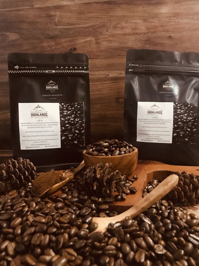 amiruddinhariss's tweet image. Start your day with the perfect brew ☕✨. Our freshly roasted #coffeebeans are crafted to bring out bold flavors and rich aromas in every cup. Ready to elevate your #coffee experience? 🌿

👉 Order now and taste the difference!
🌐 wa.me/message/G4U4YV…