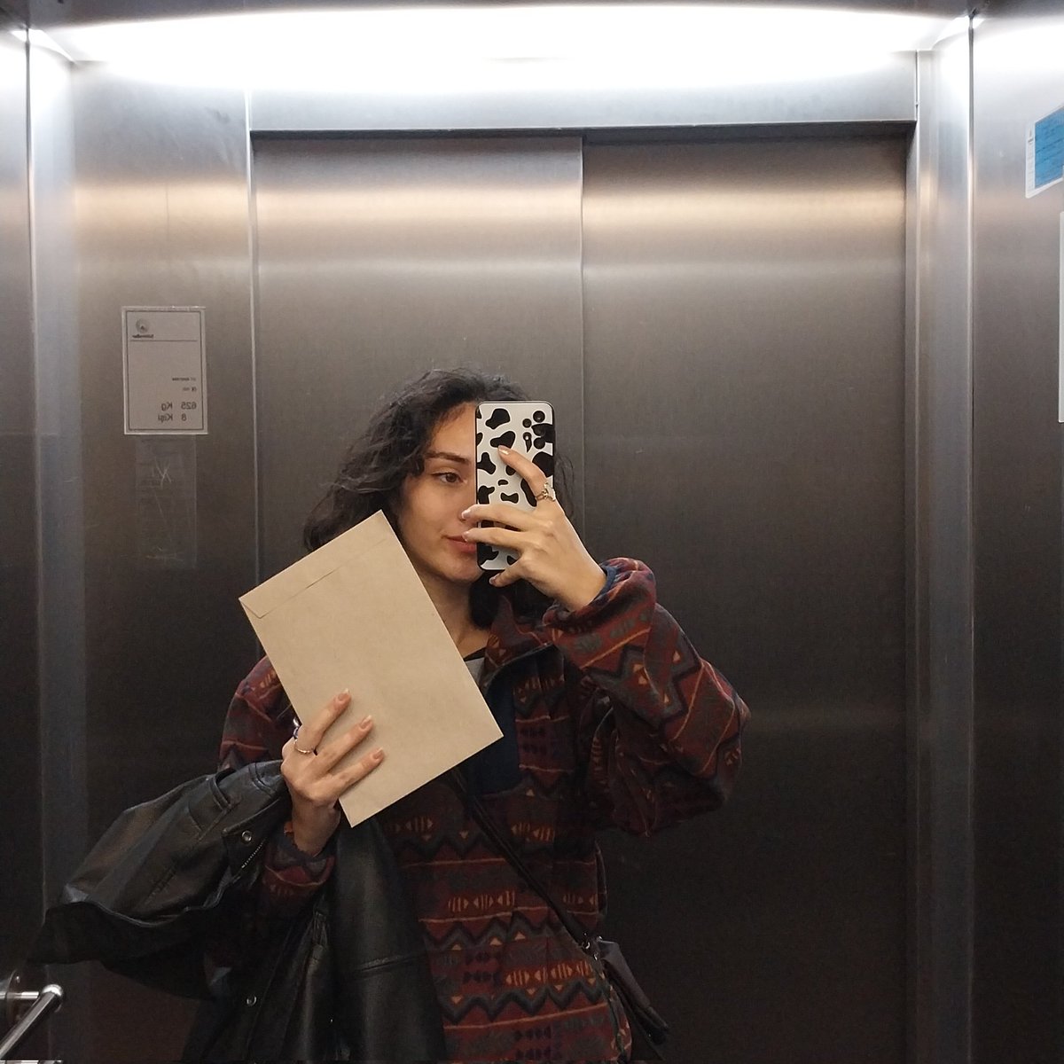 rektörlük asansörü aynası ve bilmem kaçıncı soruşturma sonucu...